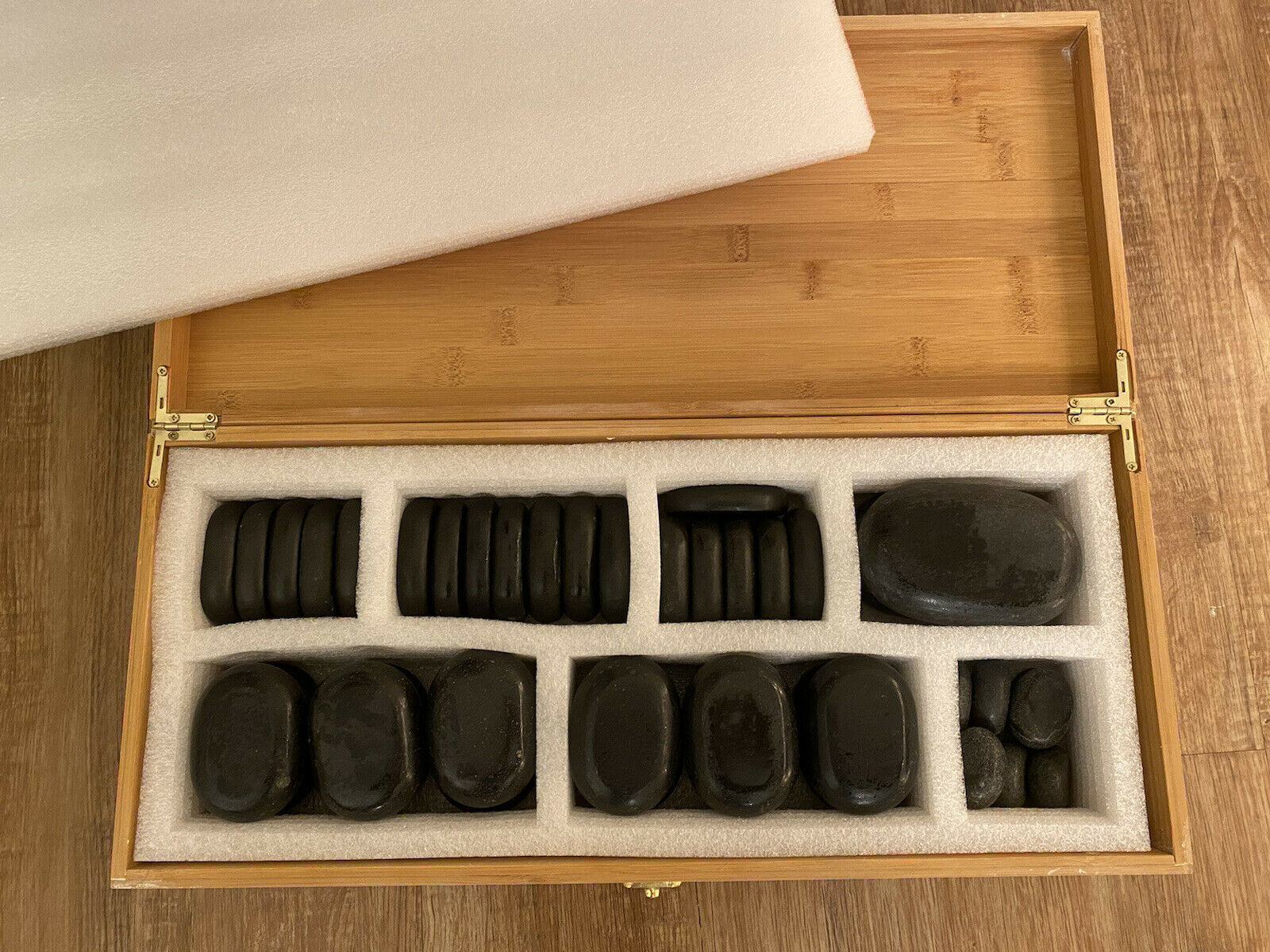 40 Piece Hot Massage Stones In Bamboo Box Used Once. Euc!
