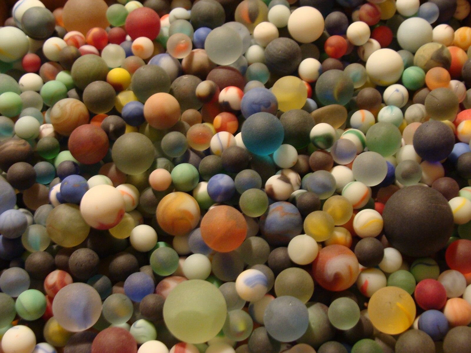 100 Vintage Glass Beach Sea Frosted Marbles Old Toys Gift Collect Free Ship